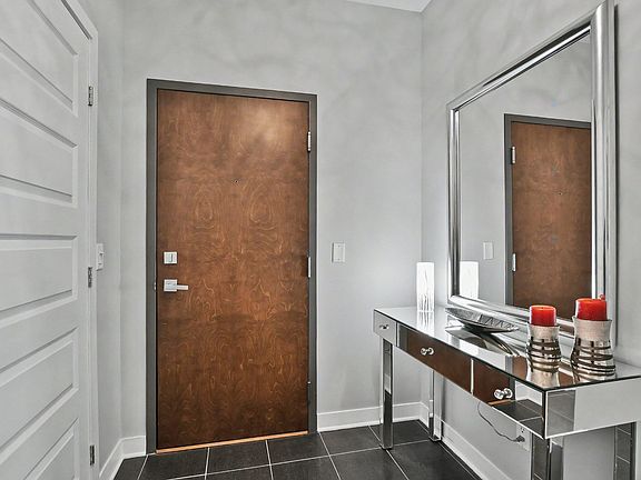 3rd image of 11805 Rue Damboise #304