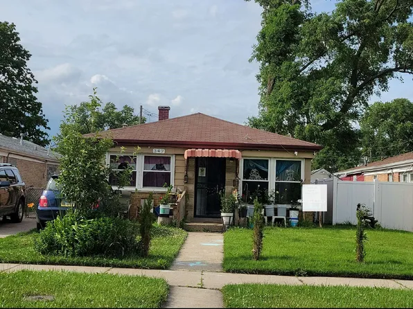 347 W 150th St, Harvey, IL 60426