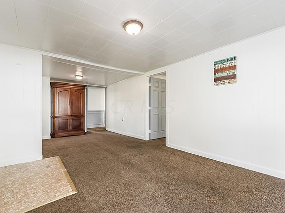 5th image of 845 Lawndale Ave