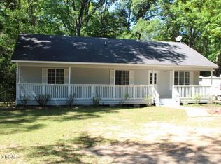 4084 Bunny Trl, Marianna, FL 32446