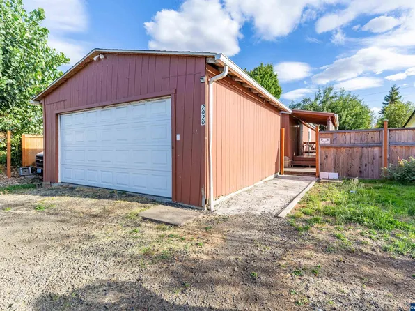 2020 17th Ave SE, Albany, OR 97322