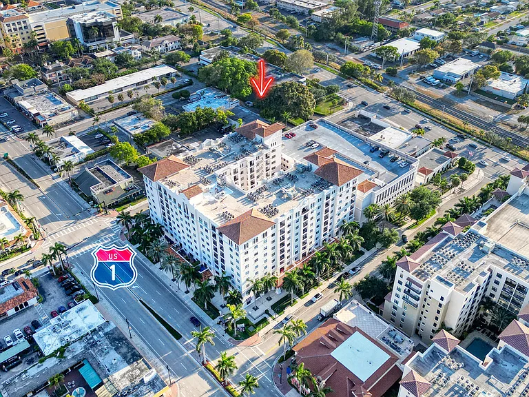 233 S Federal Hwy #425 — Photo 45