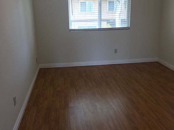 4th image of 12354 Runnymede St Unit 2