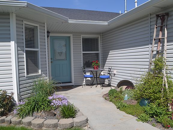 4th image of 213 Pietra Way