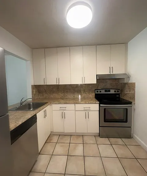 7707 Camino Real #206 — Photo 5