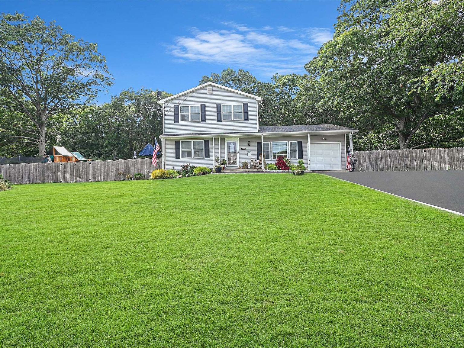 2980 Maine Avenue, Medford, NY 11763 Zillow