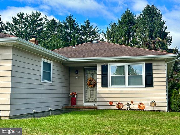 4th image of 10 Biscayne St