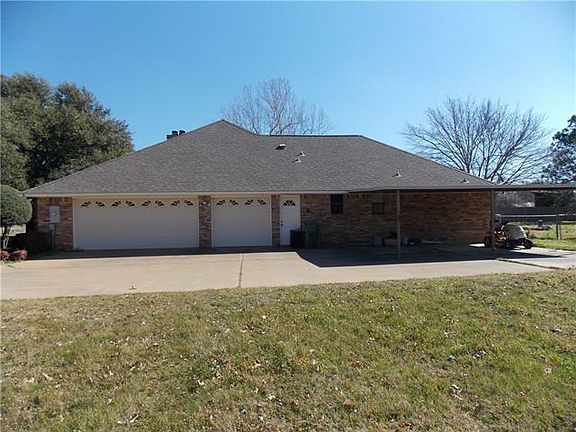 3rd image of 2316 Garden Ln