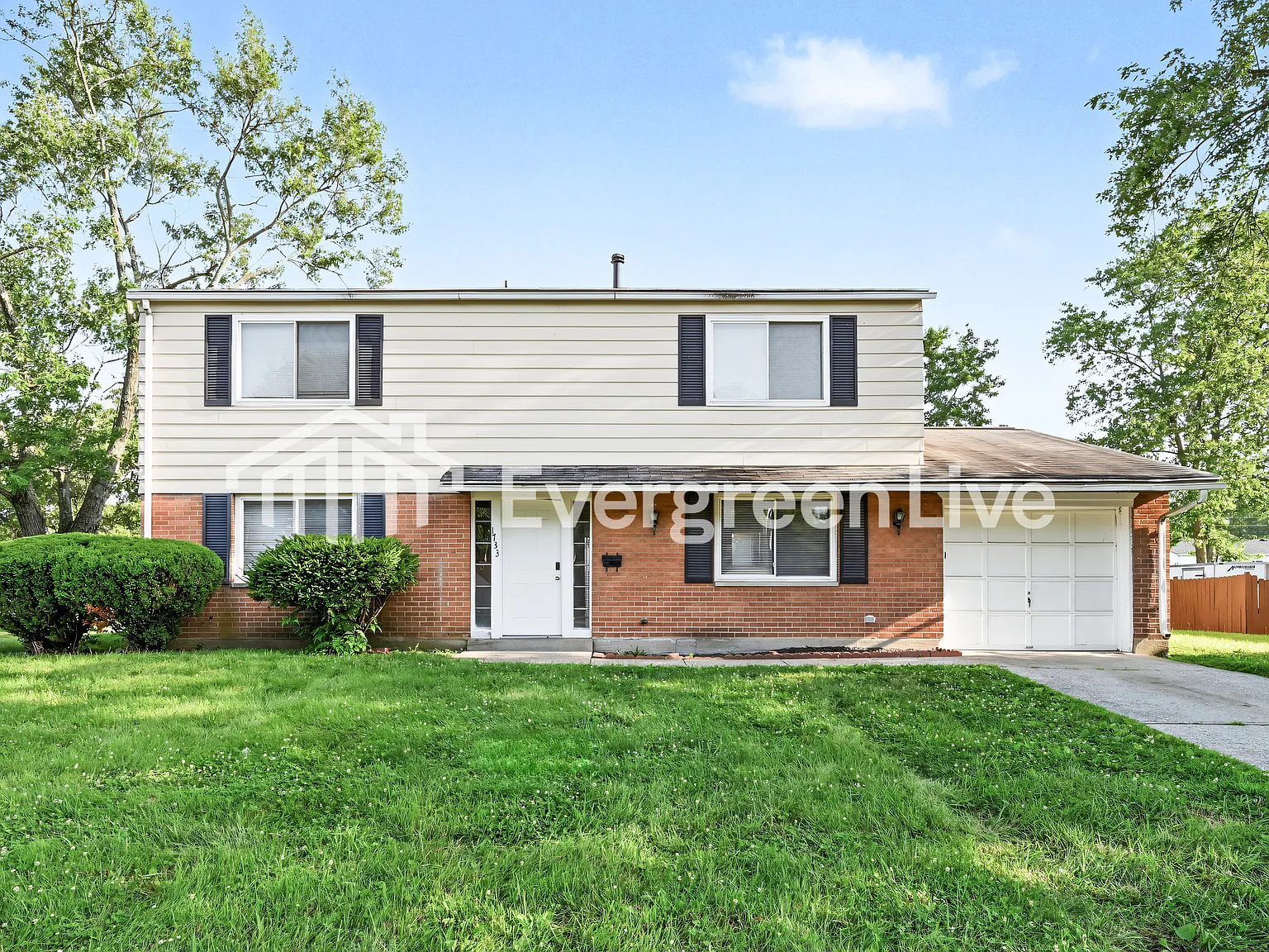 4 bed, 2.0 bath, 2030 sqft, $2,095 — Photo 1