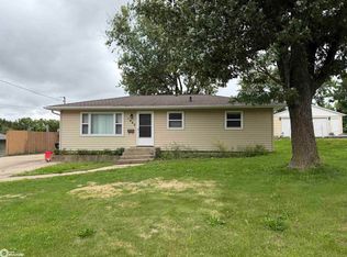 1982 Chester Ave, Ottumwa, IA 52501