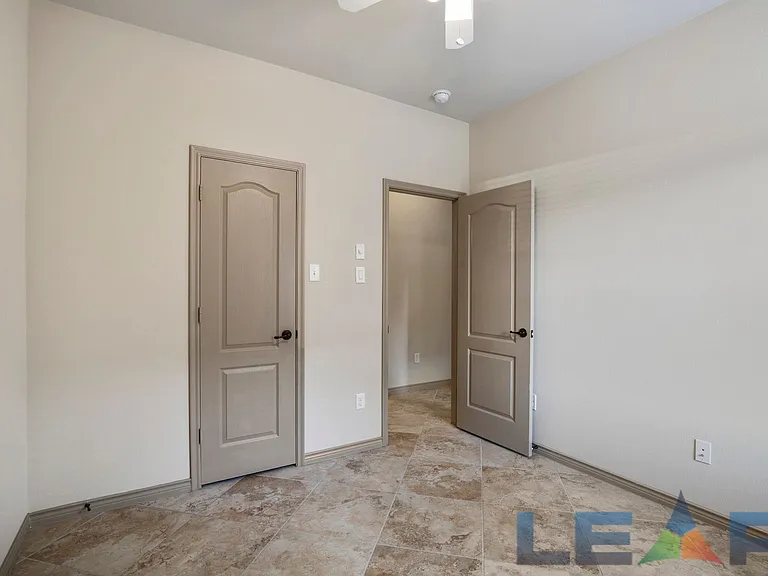 7931 Belinda Ln — Photo 14
