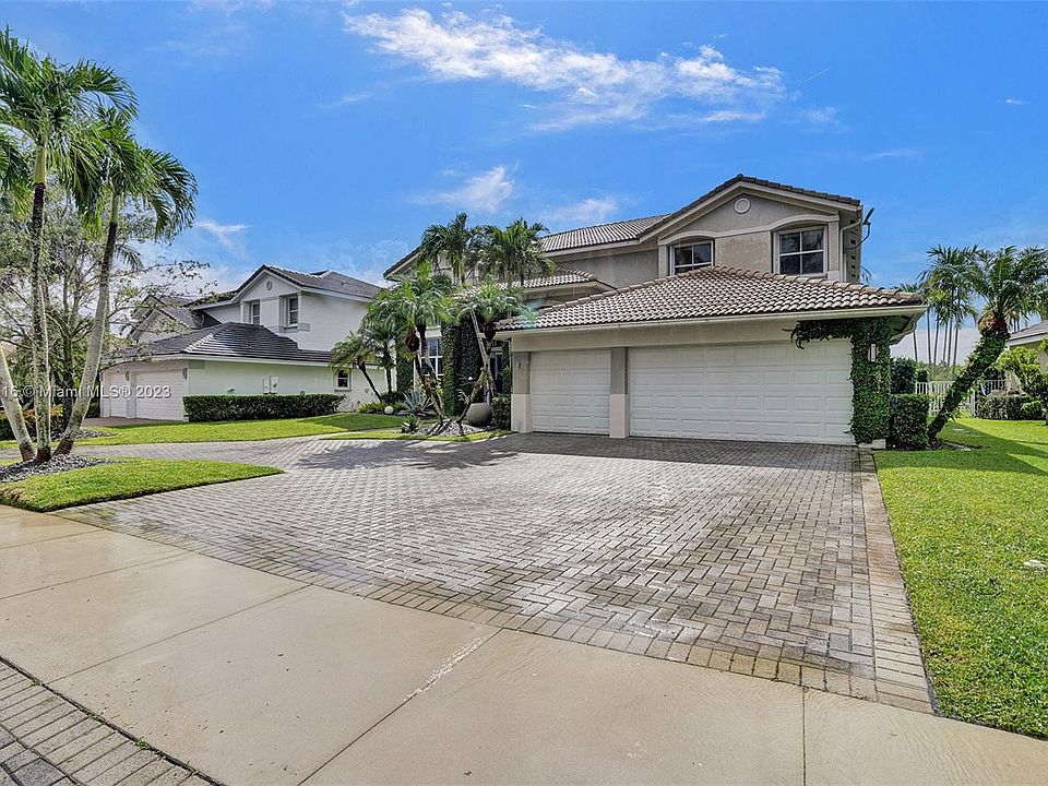 1708 Victoria Pointe Cir, Weston, FL 33327 MLS A11402116 Zillow