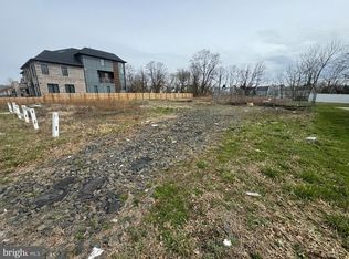 9735 Krewstown Rd, Philadelphia, PA 19115