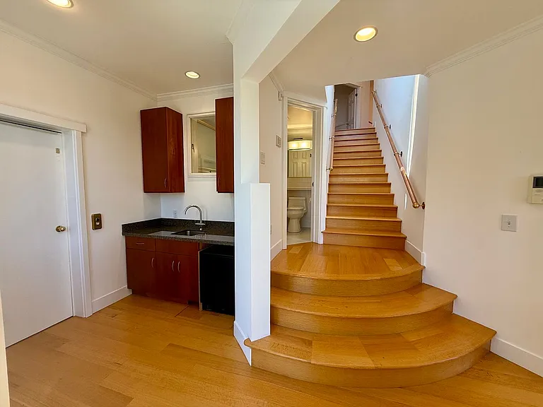 51 Via Los Altos — Photo 37