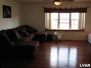 5th image of 713 White Cir