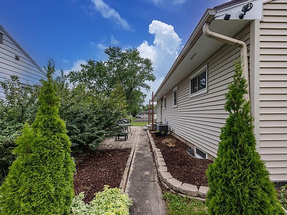 3rd image of N84W16651 Ann AVENUE