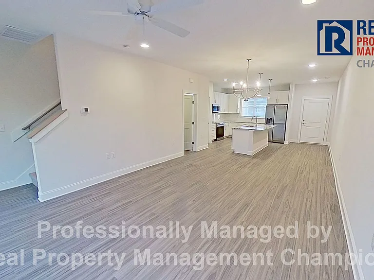 The Pinnacle Townhomes — Photo 11