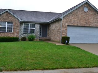 5662 Sunrise View Cir, Middletown, OH 45044