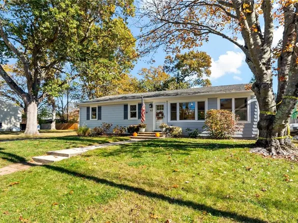 47 Wayland Trl, Narragansett, RI 02882