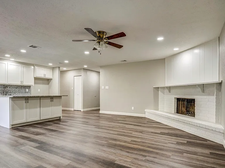 7813 Evening Star Dr — Photo 5