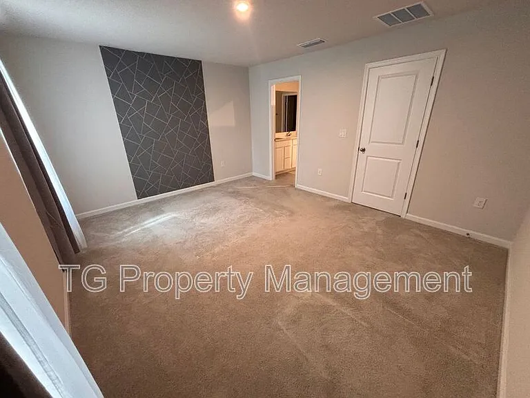 2512 Sadler Trace Way — Photo 16