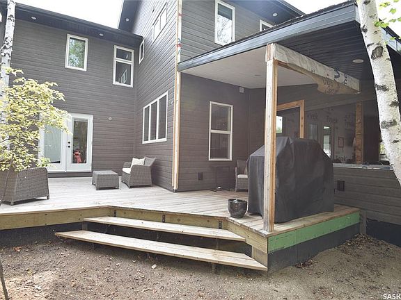 4th image of 213 Birch AVENUE