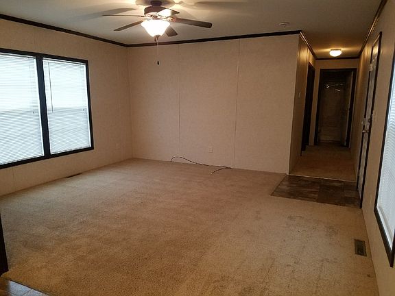 4th image of 1250 Paree St #642