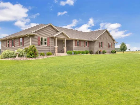 N9314 Perch Ln, Fond Du Lac, WI 54937