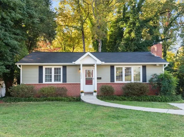 202 Carolina Cir, Winston Salem, NC 27104