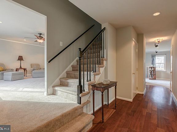 3rd image of 6102 Scotch Dr