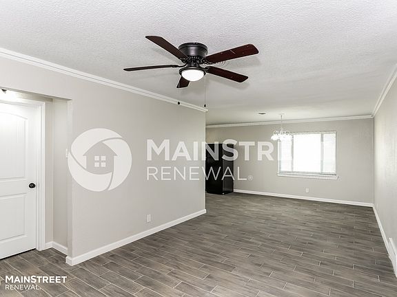 5th image of 3704 Aurora St