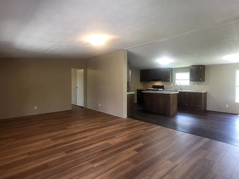 21516 Cherry Hollow Dr — Photo 8