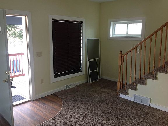3rd image of 712 S 1st Ave