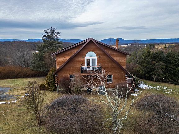 3rd image of 109 Cohee Ln