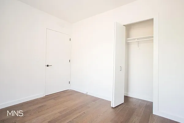 Rented by MNS Marketing | media 25