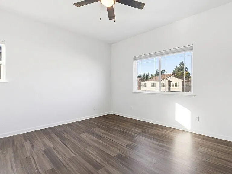 5412 Port Alice Way — Photo 11