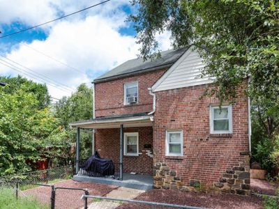 1102 Cambria St, Baltimore, MD, 21225