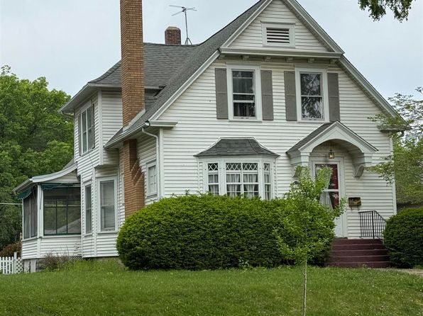 1807 S Main St, Burlington, IA 52601