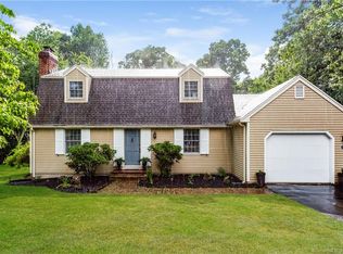 29 Minnechaug Dr, Glastonbury, CT 06033