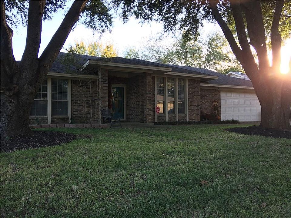 1st image of 413 Meadowhill Dr