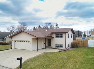 309 Midwestern Dr, Ottawa, IL