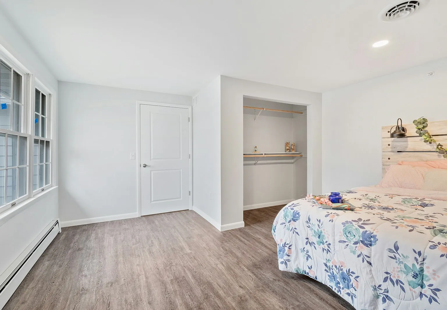3527 Vienna Street, Unit 2 — Photo 4