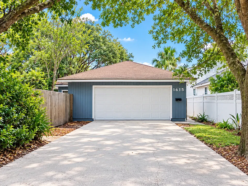 1615 Seminole Rd