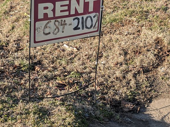4th image of 410 Riverview Dr