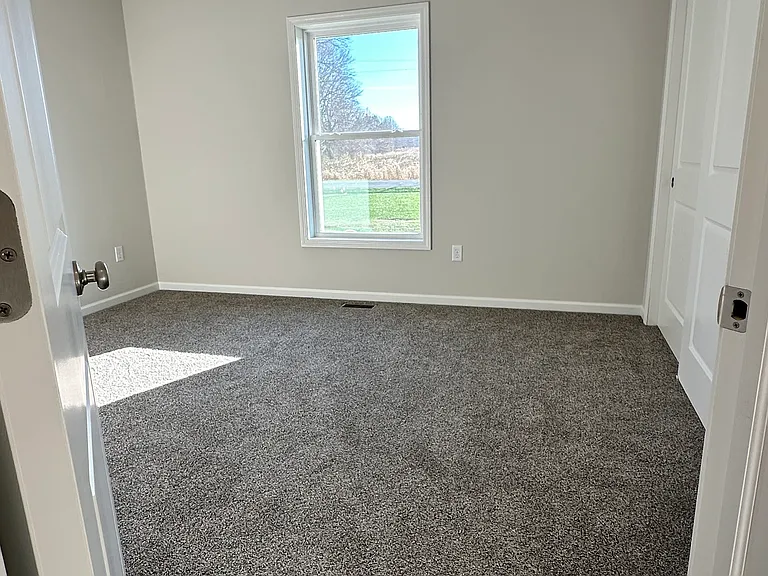 18512 Falcons Lair Ct — Photo 7