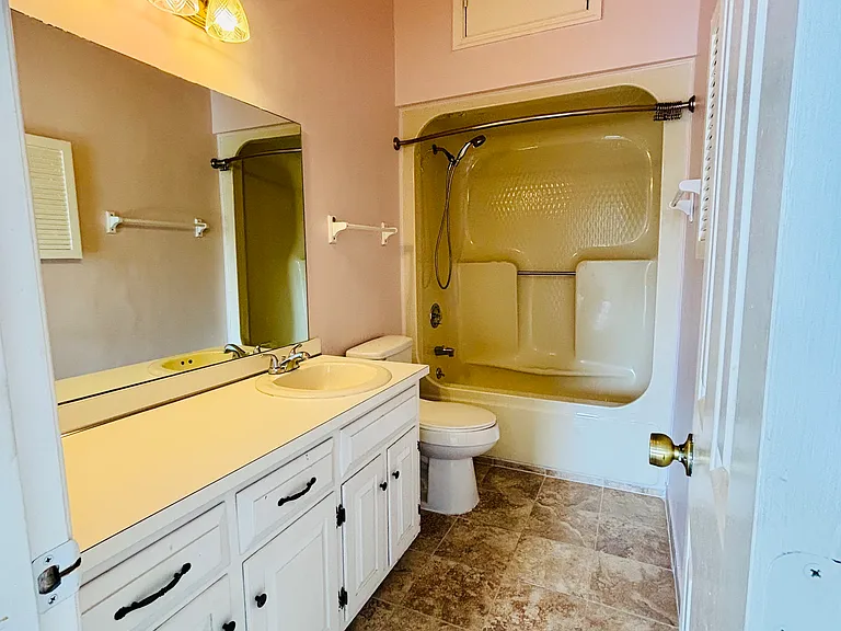 109 Scotts Point — Photo 17