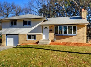 6218 Lee Ave N, Brooklyn Center, MN 55429