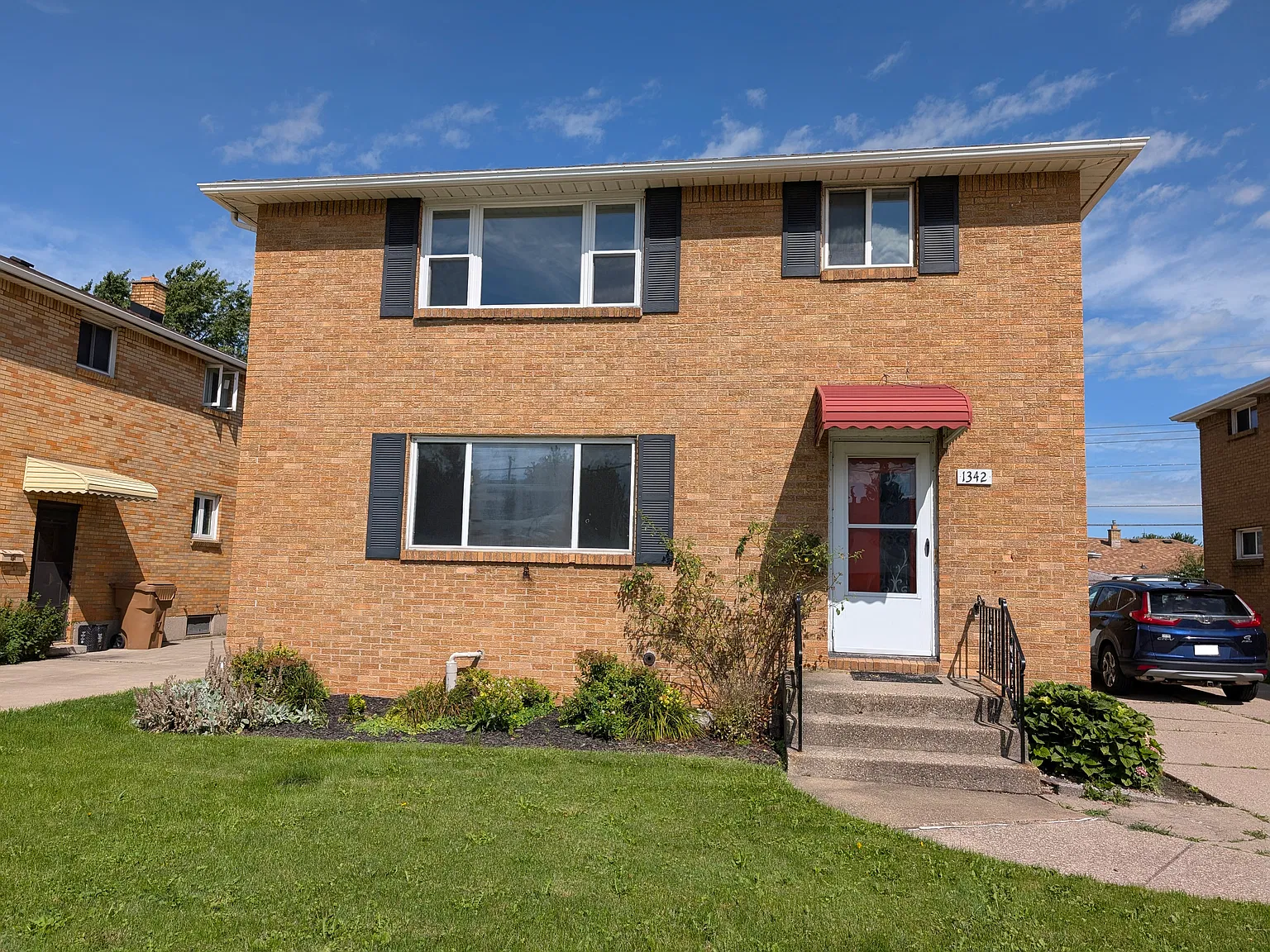 3 bed, 1232 sqft, $1,500 — Photo 3