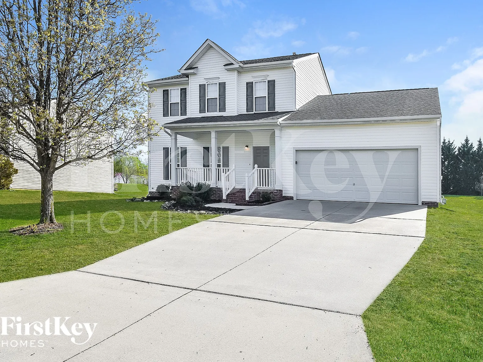 3 bed, 2.5 bath, 1802 sqft, $2,160 — Photo 2
