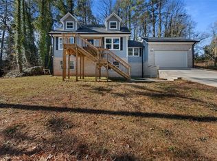 2689 Rainbow Forest Dr, Decatur, GA 30034